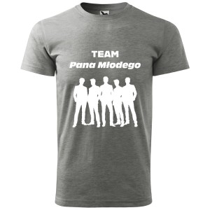 Team_Pana_Młodego_2_ciemnoszary.jpg