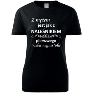 Czarna Damska koszulka taliowana - Z mężem jak z naleśnikiem.